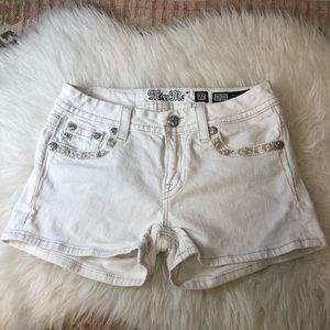 Miss Me Jean Mid-Rise Easy Shorts White GUC